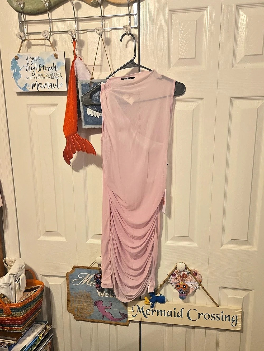Crystal Sky Ruched Midii Dress in Pink Size Small NWT